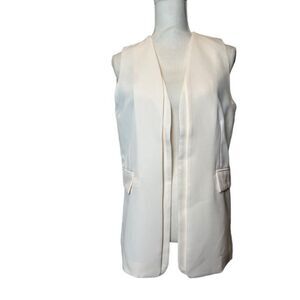 NWOT Sincerely Jules Sleeveless Cream Off White Open Vest Size Medium